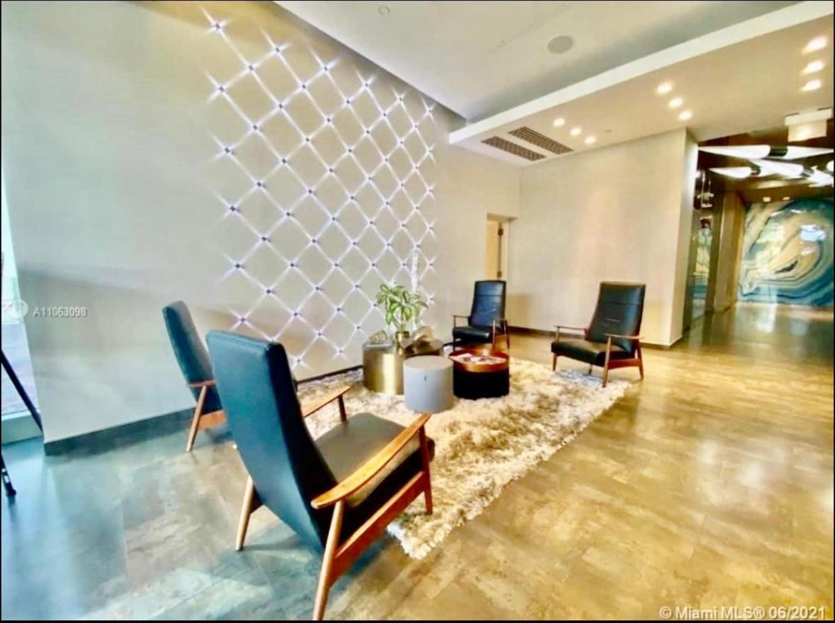 Spacious 2Bd 2Bth At Midblock Miami Exterior photo