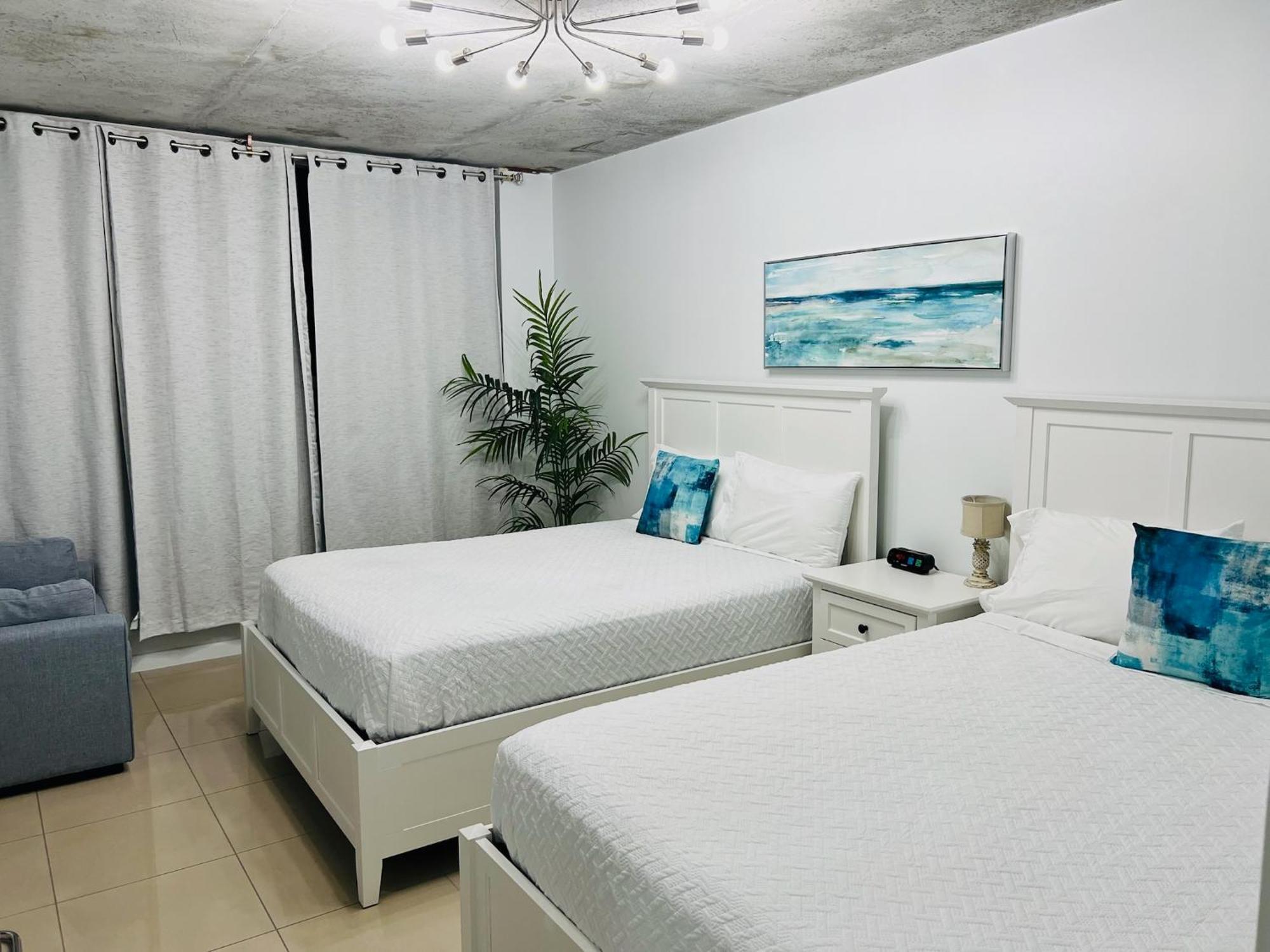Spacious 2Bd 2Bth At Midblock Miami Exterior photo